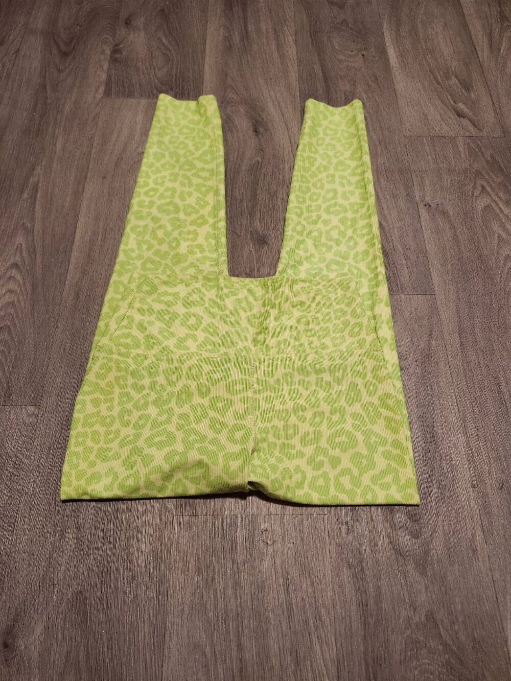 Beach Riot High Waisted Leggings Women's Large Cheetah Leopard Print Neon Green